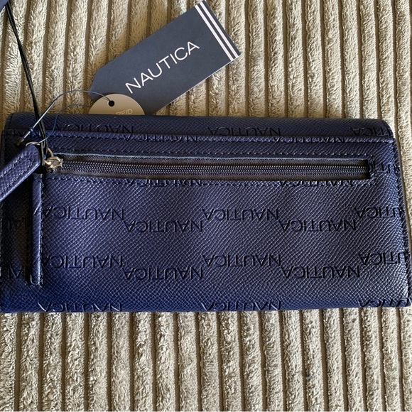 Nautica… Two Piece Set… RFID Wallet and ID/ Card Case - Picture 5 of 10
